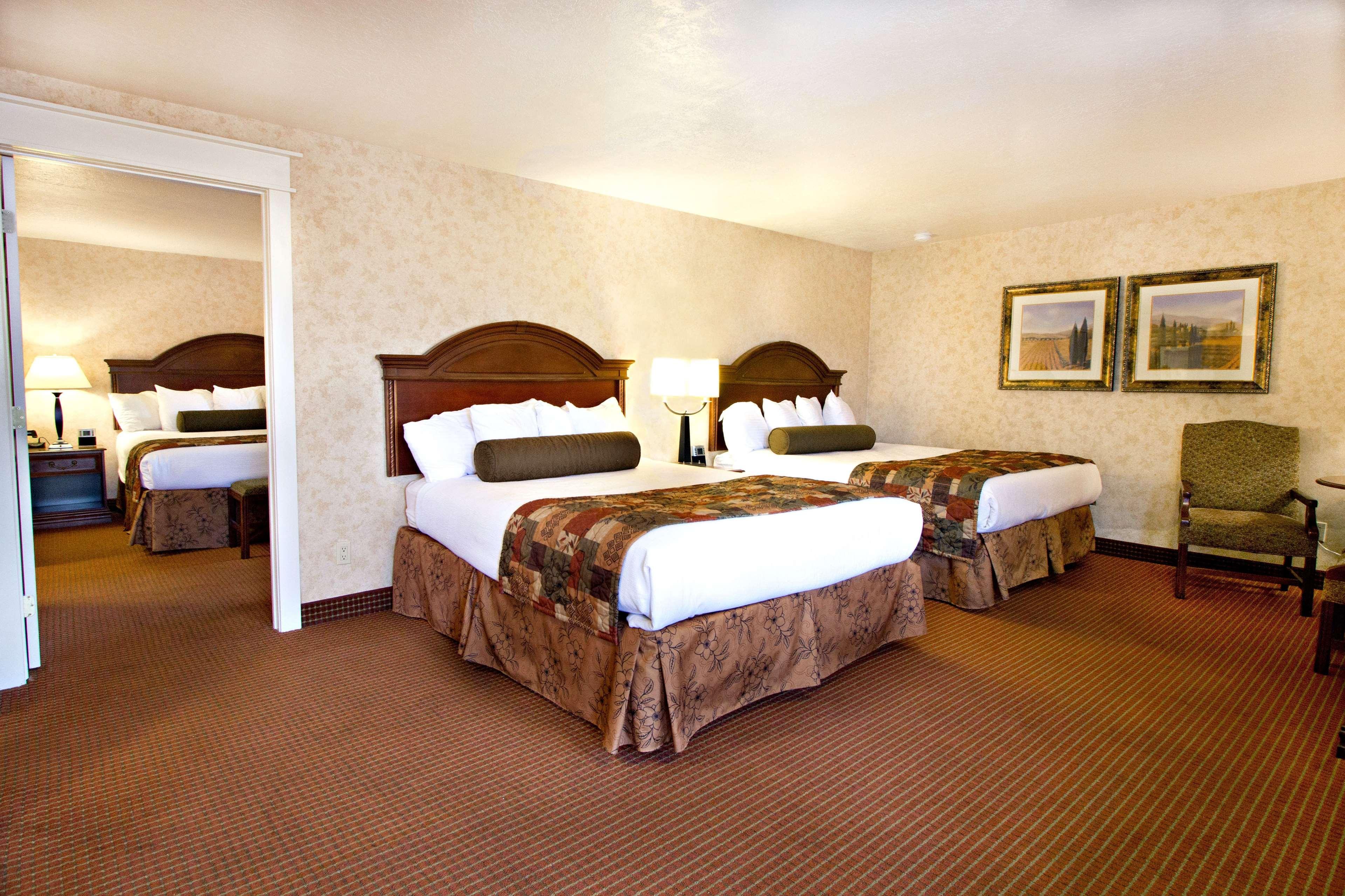 Best Western Plus Weston Inn Логан Экстерьер фото