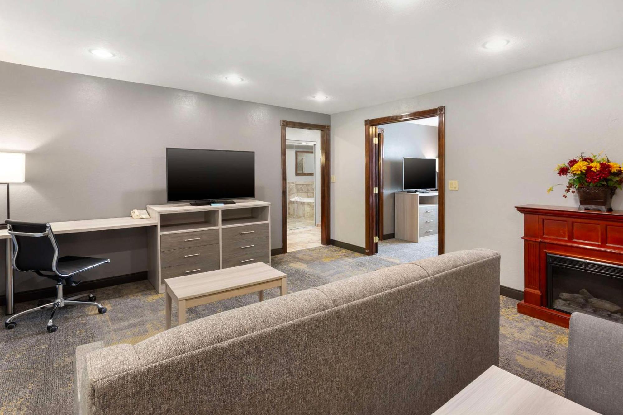 Best Western Plus Weston Inn Логан Экстерьер фото